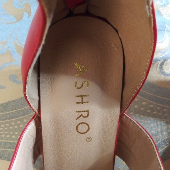 ASHRO RED SHOES - Picture 3 of 4